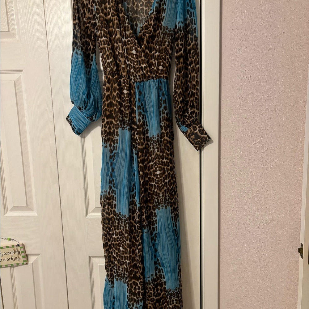 Fashion Nova Jumpsuit! Size Small Leopard and Turquoise. Flowy and gorgeous!